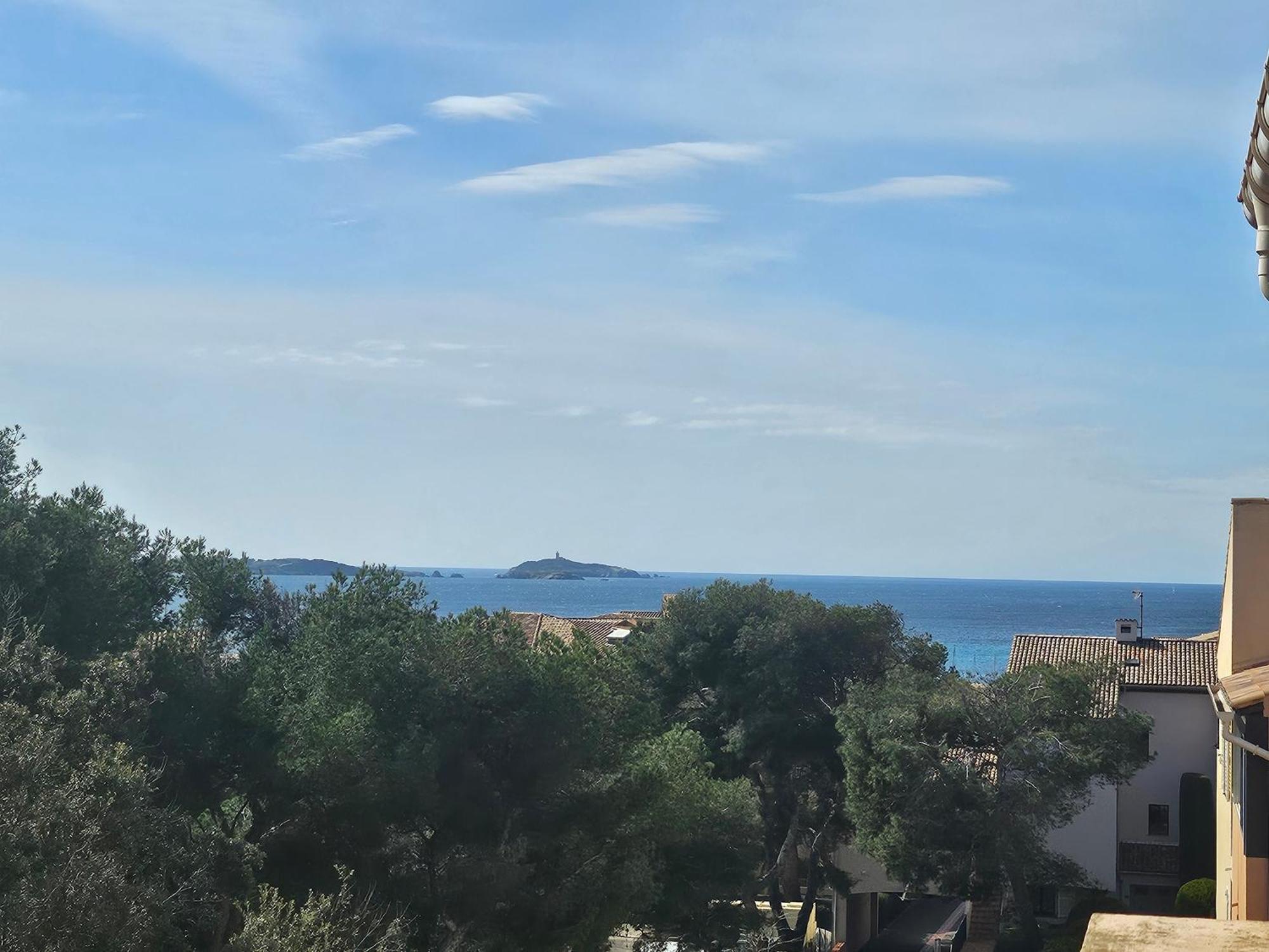Domaine De La Coudouliere, T2 Climatise Terrasse Vue Mer Sans Vis A Vis Plage A 100M Six-Fours-les-Plages Δωμάτιο φωτογραφία